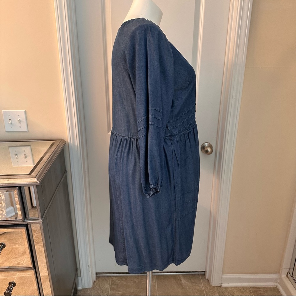 Cato. Chambray dress. Size 14/16. Denim dress. Long sleeve dress. Casual dress. - Picture 4 of 8